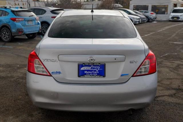 2012 Nissan Versa 1.6 SV
