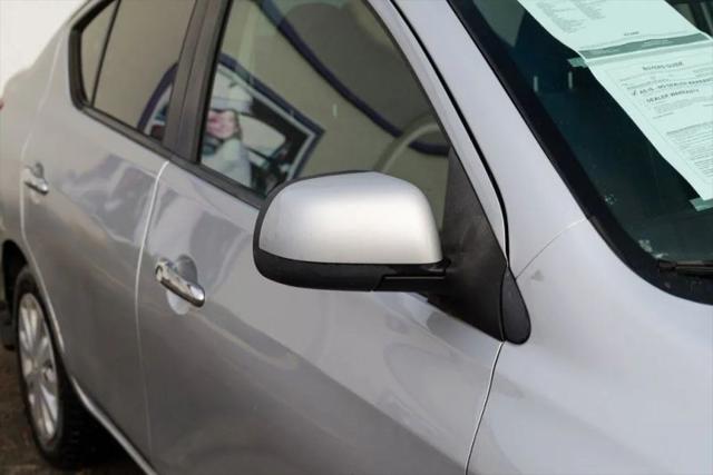 2012 Nissan Versa 1.6 SV