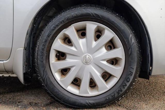 2012 Nissan Versa 1.6 SV