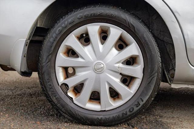 2012 Nissan Versa 1.6 SV