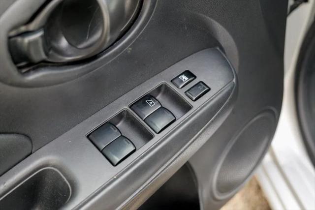 2012 Nissan Versa 1.6 SV