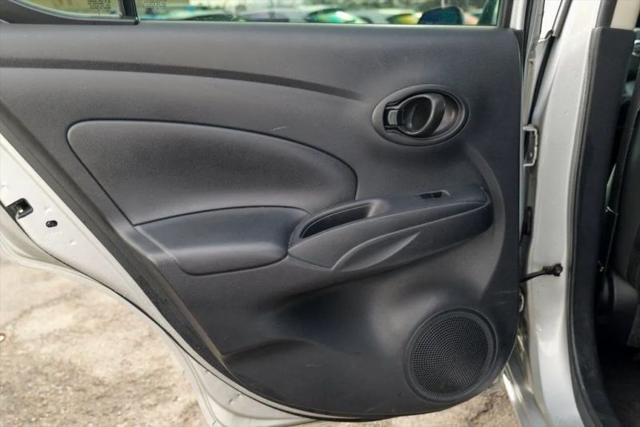 2012 Nissan Versa 1.6 SV