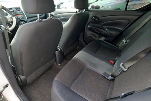 2012 Nissan Versa 1.6 SV