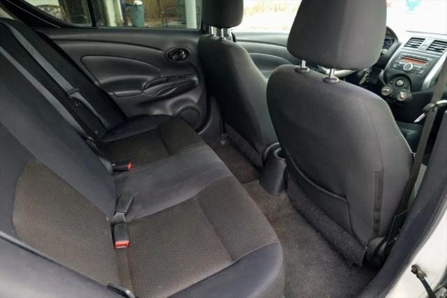 2012 Nissan Versa 1.6 SV