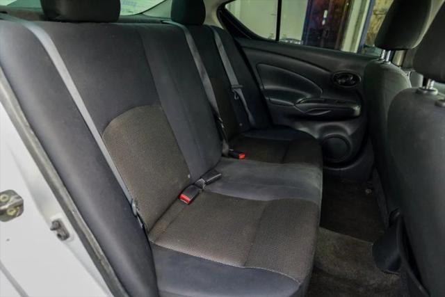 2012 Nissan Versa 1.6 SV