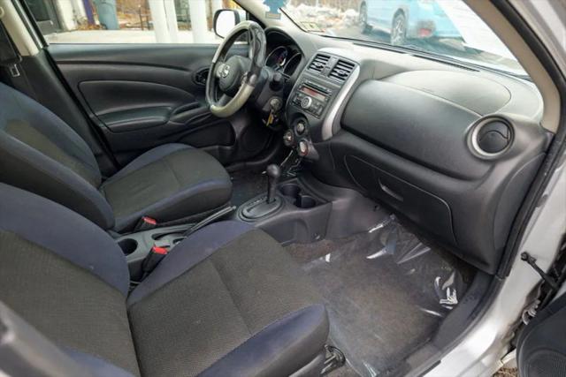 2012 Nissan Versa 1.6 SV