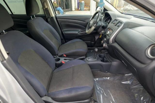 2012 Nissan Versa 1.6 SV