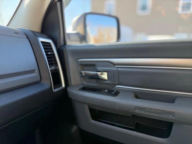 2016 Ram 1500 SLT