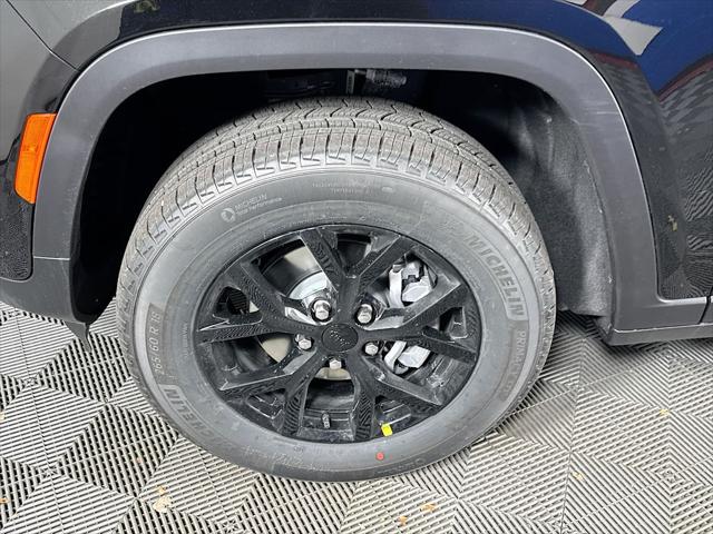 2025 Jeep Grand Cherokee Altitude X 4x4