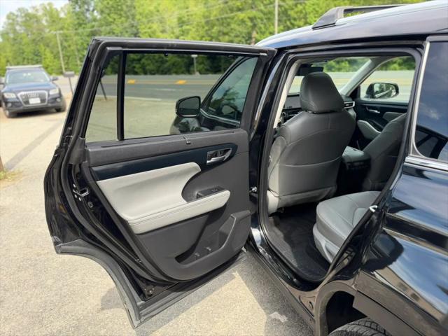 2023 Toyota Highlander Hybrid XLE
