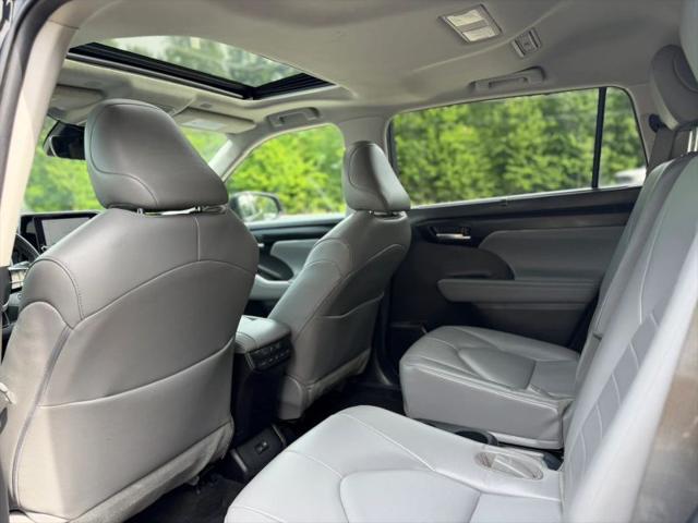 2023 Toyota Highlander Hybrid XLE