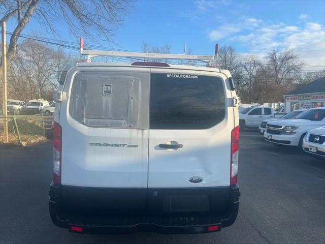 2016 Ford Transit w/60/40 Side Door w/RWB