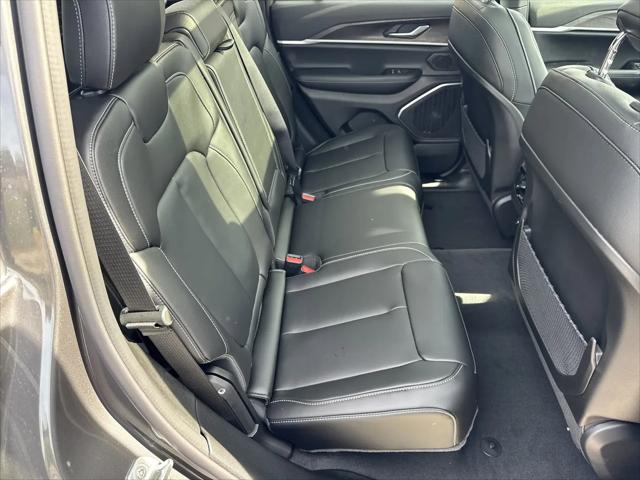 2026 Jeep Grand Cherokee Limited 4x2
