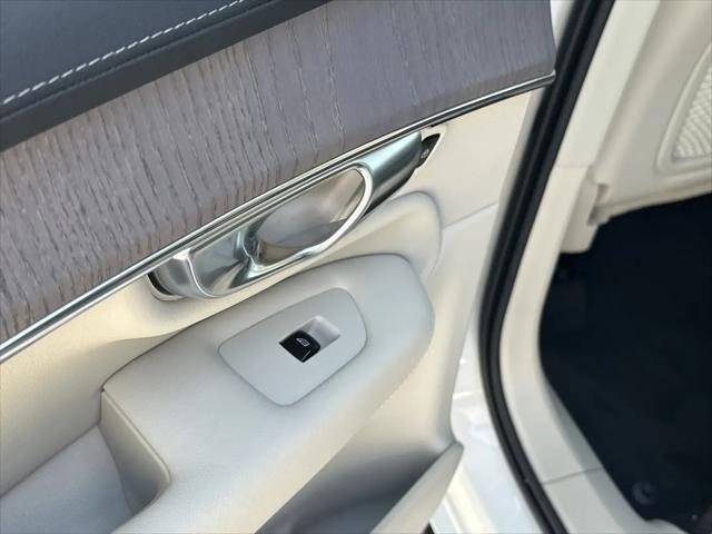 2026 Volvo XC90 Ultra, B6 AWD Gas mild hybrid, Gasoline, Bright, 7 Seats