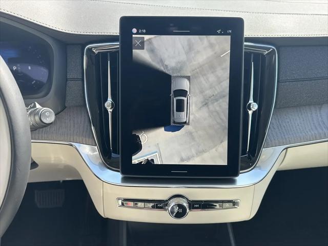 2026 Volvo XC90 Ultra, B6 AWD Gas mild hybrid, Gasoline, Bright, 7 Seats