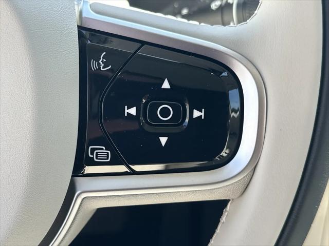 2026 Volvo XC90 Ultra, B6 AWD Gas mild hybrid, Gasoline, Bright, 7 Seats