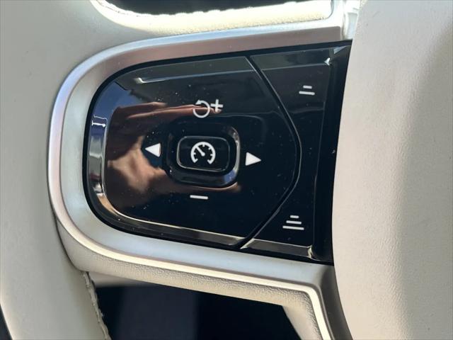 2026 Volvo XC90 Ultra, B6 AWD Gas mild hybrid, Gasoline, Bright, 7 Seats