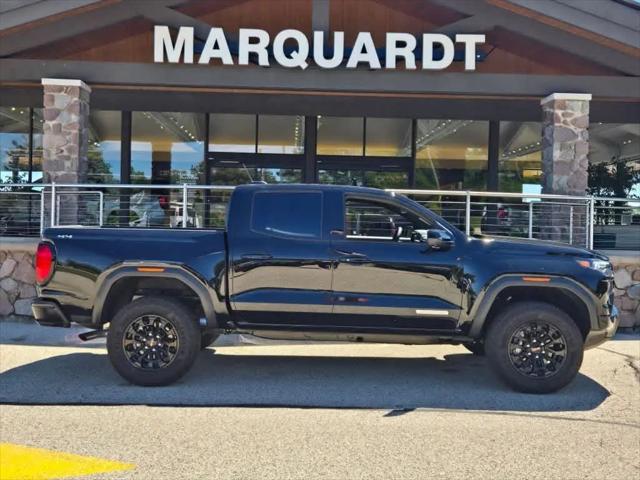 2026 GMC Canyon Elevation, 4WD for sale in Barrington, IL