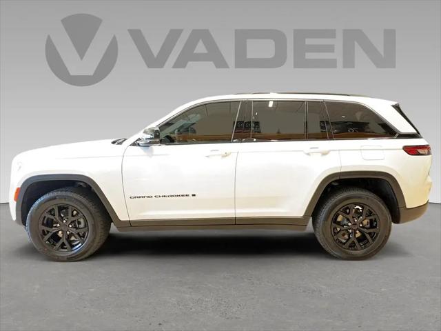 2026 Jeep Grand Cherokee Altitude 4x2