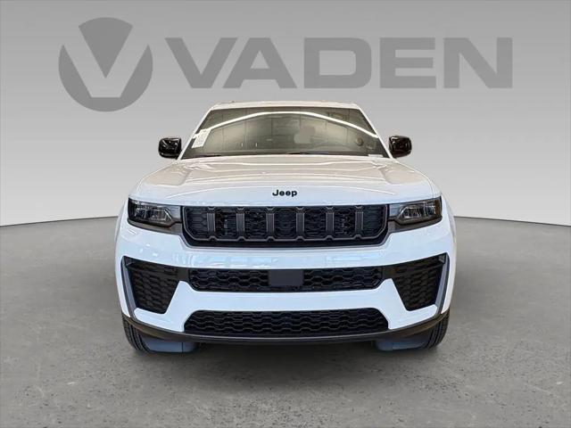 2026 Jeep Grand Cherokee Altitude 4x2