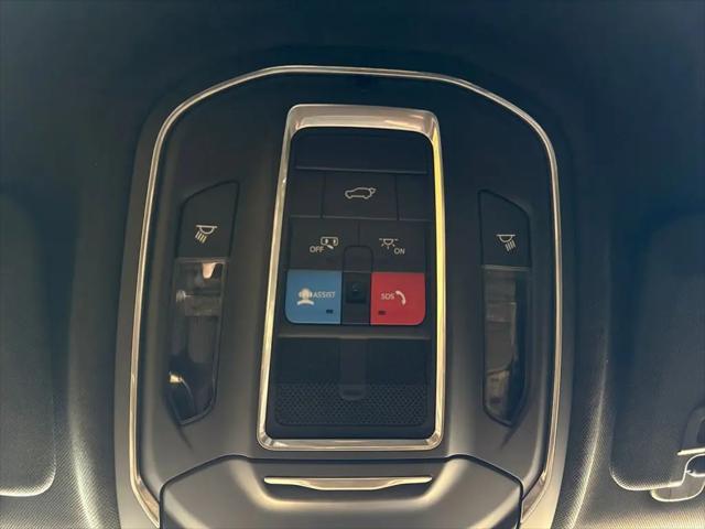 2026 Jeep Grand Cherokee Altitude 4x2