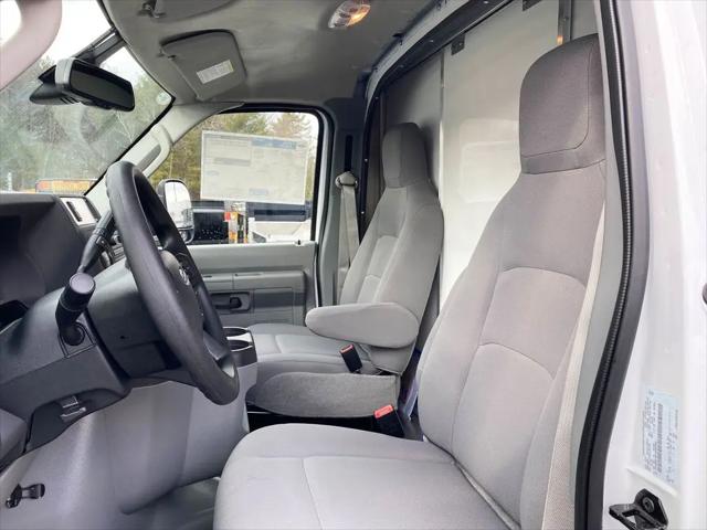 2026 Ford E-350 Cutaway E-Series Cutaway