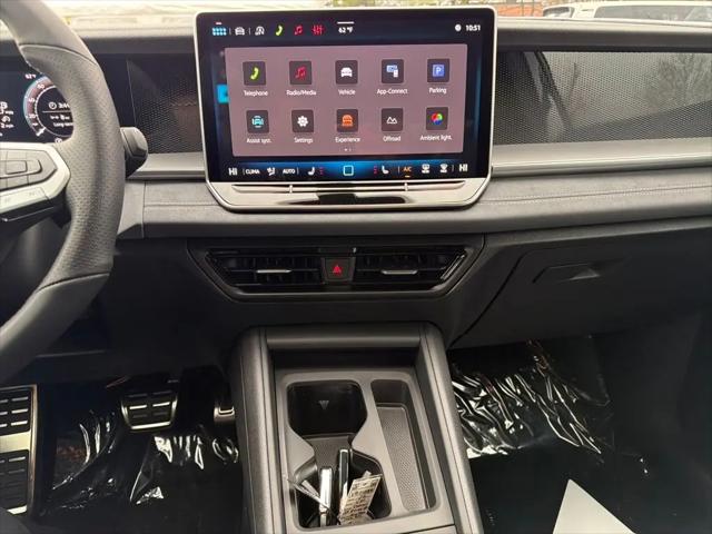 2026 Volkswagen Tiguan SE R-Line Black