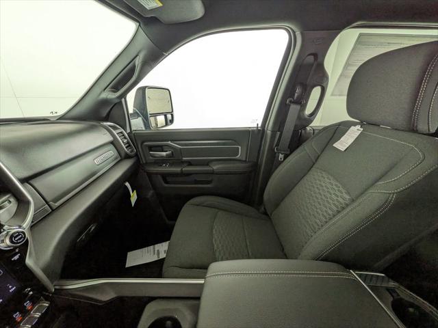 2026 Ram 3500 Big Horn Crew Cab 4x4 8' Box