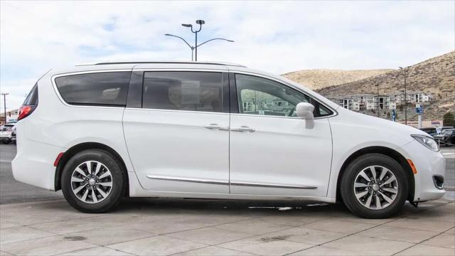2020 Chrysler Pacifica Touring L Plus