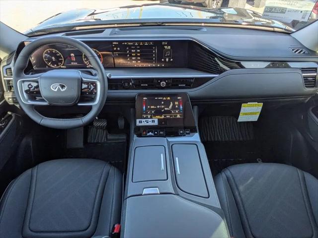 2026 INFINITI QX80 LUXE