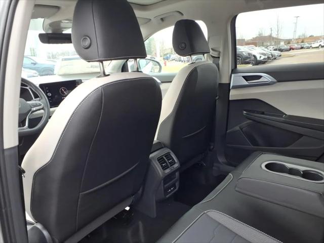 2026 Volkswagen Taos SE