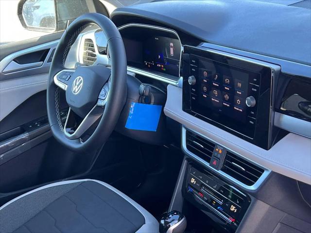 2026 Volkswagen Taos SE