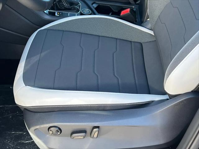 2026 Volkswagen Taos SE