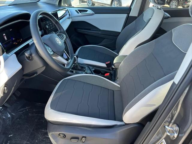 2026 Volkswagen Taos SE