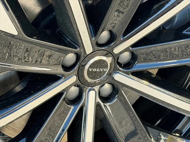 2026 Volvo XC90 Plug-In Hybrid Ultra, T8 AWD, Electric/Gasoline, Bright, 7 Seats