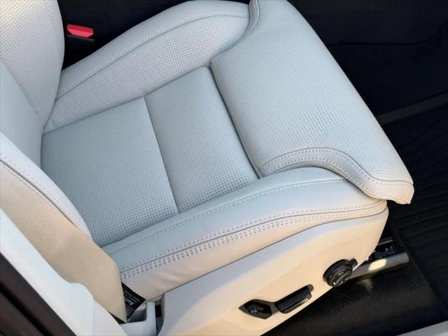 2026 Volvo XC90 Plug-In Hybrid Ultra, T8 AWD, Electric/Gasoline, Bright, 7 Seats