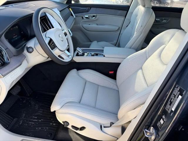 2026 Volvo XC90 Plug-In Hybrid Ultra, T8 AWD, Electric/Gasoline, Bright, 7 Seats