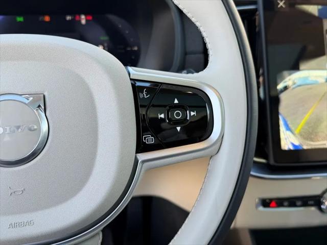 2026 Volvo XC90 Plug-In Hybrid Ultra, T8 AWD, Electric/Gasoline, Bright, 7 Seats