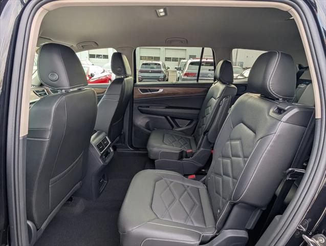 2026 Volkswagen Atlas SE with Technology
