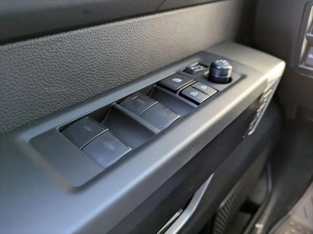 2026 Toyota Tundra Platinum Hybrid CrewMax 5.5' Bed