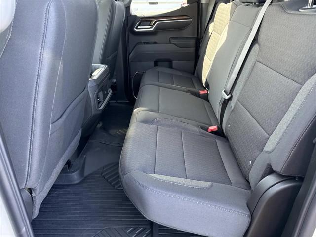 2026 Chevrolet Silverado 1500 4WD Double Cab Standard Bed RST