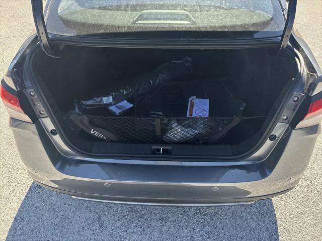 2025 Nissan Versa 1.6 SR