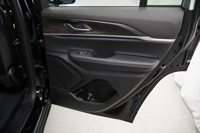 2026 Jeep Grand Cherokee Altitude 4x4