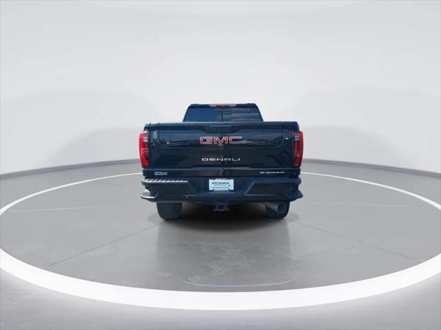 2024 GMC Sierra 2500HD 4WD Crew Cab Standard Bed Denali