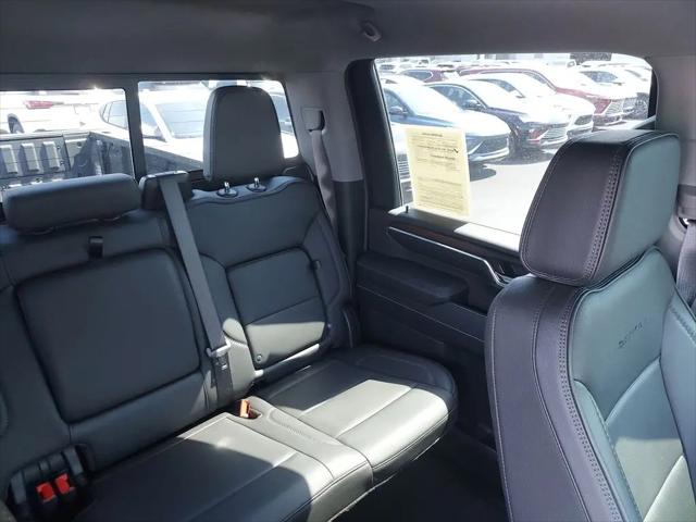 2024 GMC Sierra 2500HD 4WD Crew Cab Standard Bed Denali