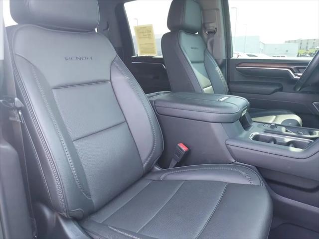 2024 GMC Sierra 2500HD 4WD Crew Cab Standard Bed Denali