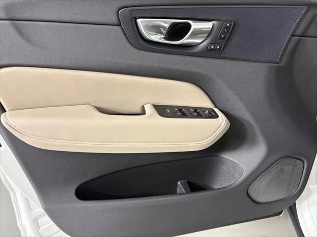 2026 Volvo XC60 B5 Core