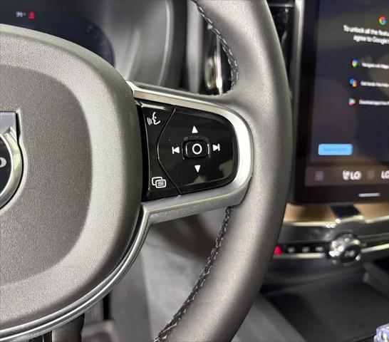 2026 Volvo XC60 B5 Core