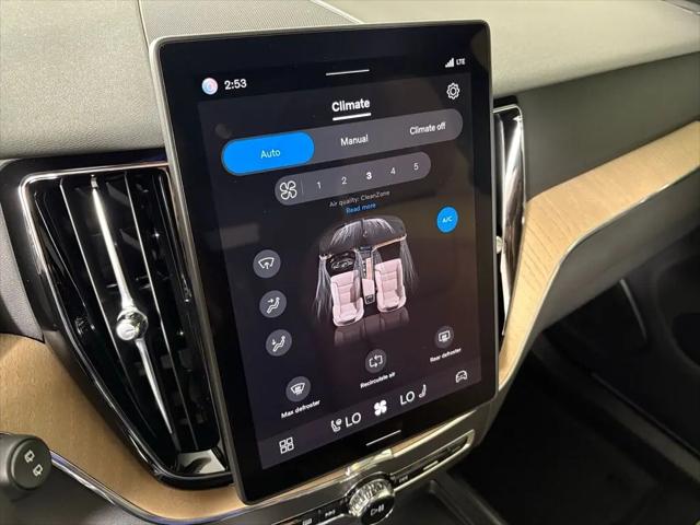 2026 Volvo XC60 B5 Core