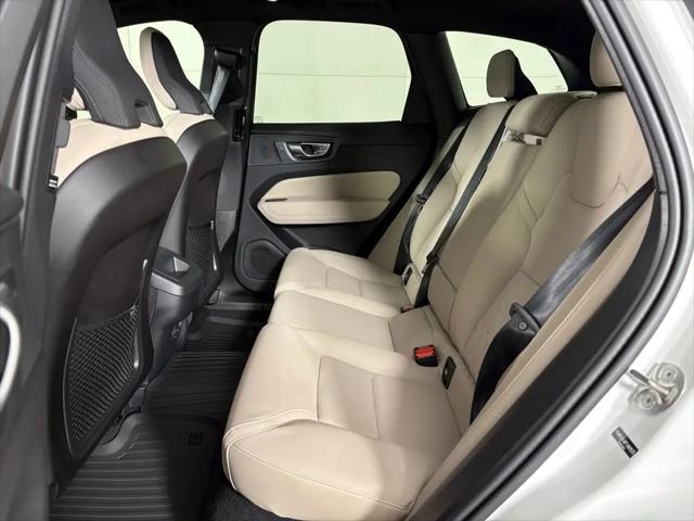 2026 Volvo XC60 B5 Core